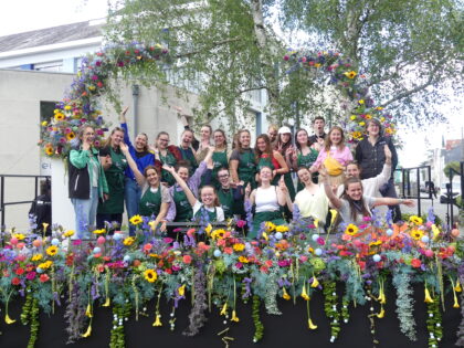 bachelor fleuriste 